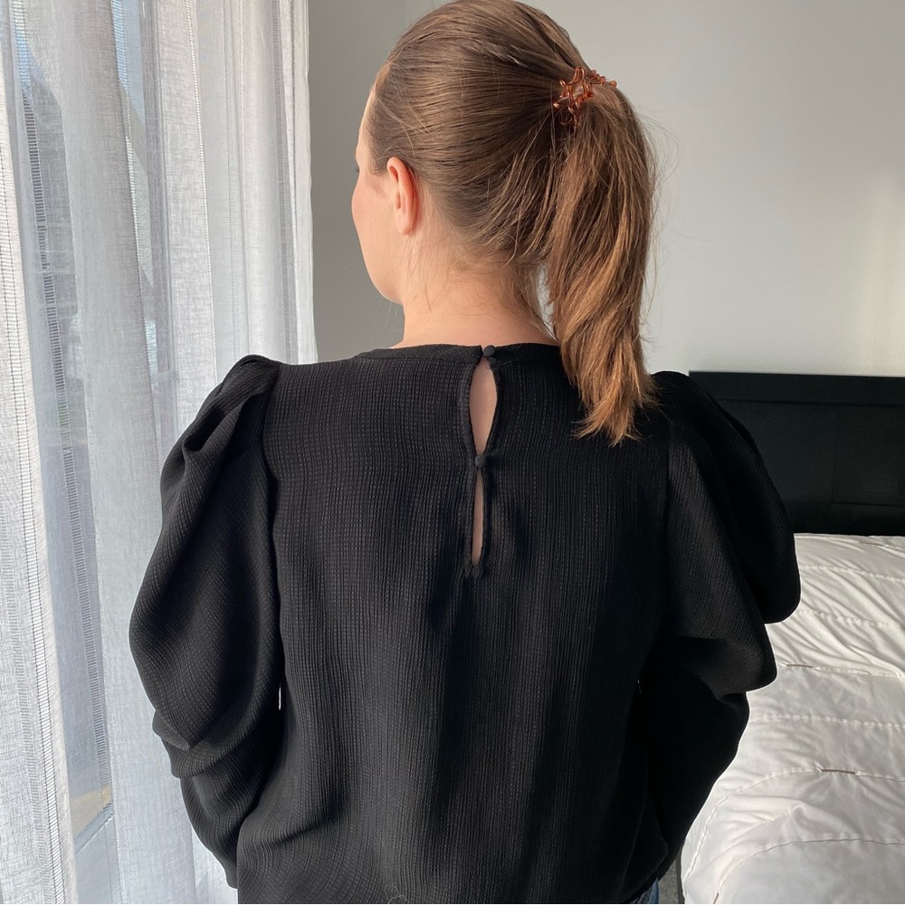 H&M puff shoulder black blouse size M